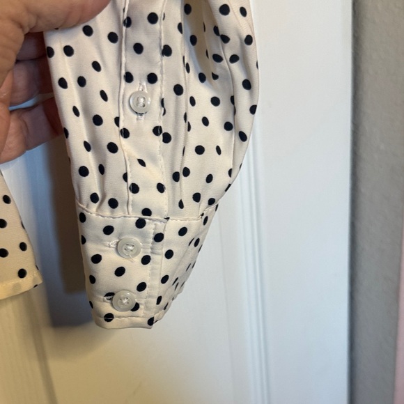 Express Portofino Black and Cream Polka Dot Blouse size S - Picture 5 of 8